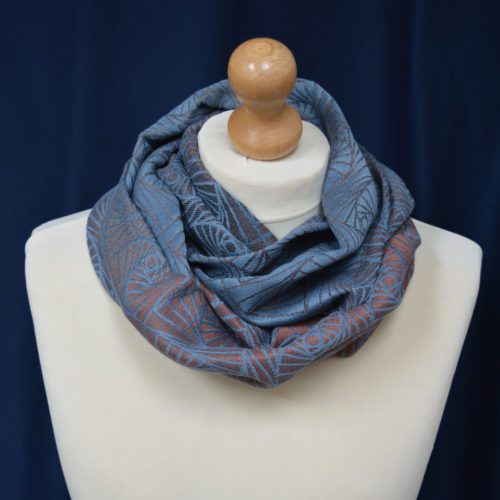 Double Loop Scarf from Earthwitch Stargaze Curves of Pursuit