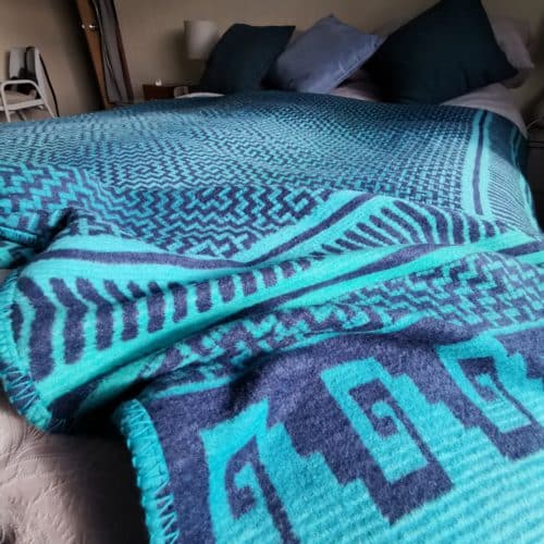 aurora octarine festival blanket