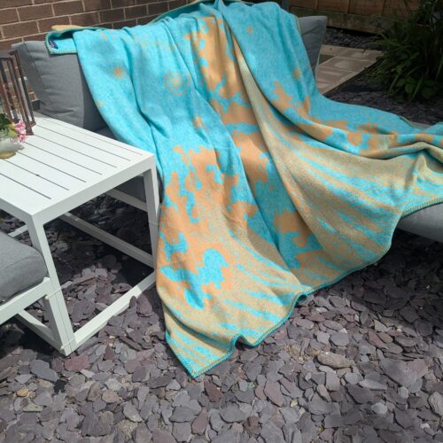 Cove Sunrise Seafoam: king sized blanket